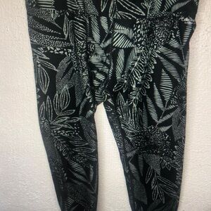Columbia Black and White Patterned Leggings